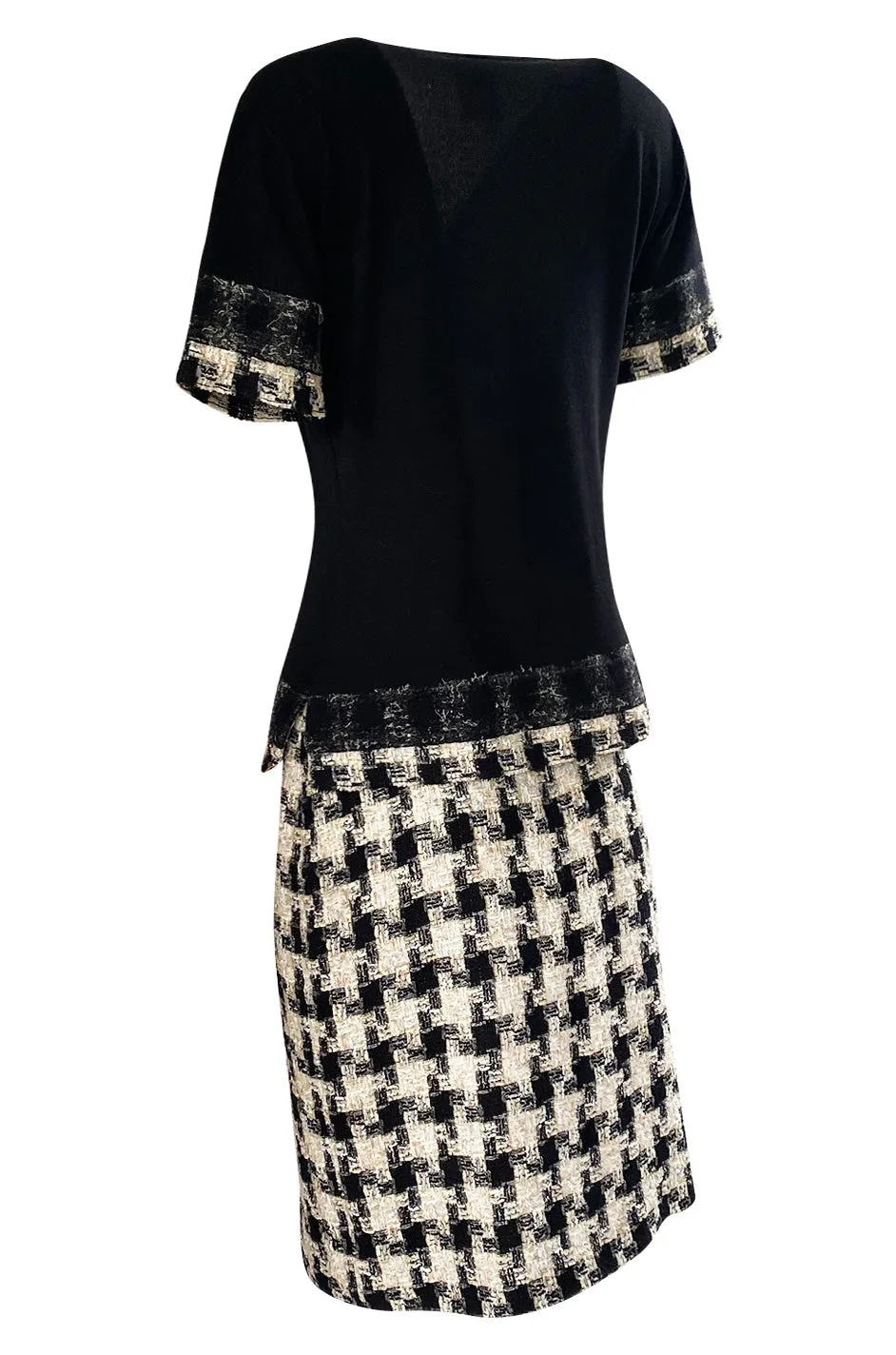 2005 Cruise Chanel Classic Boucle Skirt & Black Cashemere Top Set
