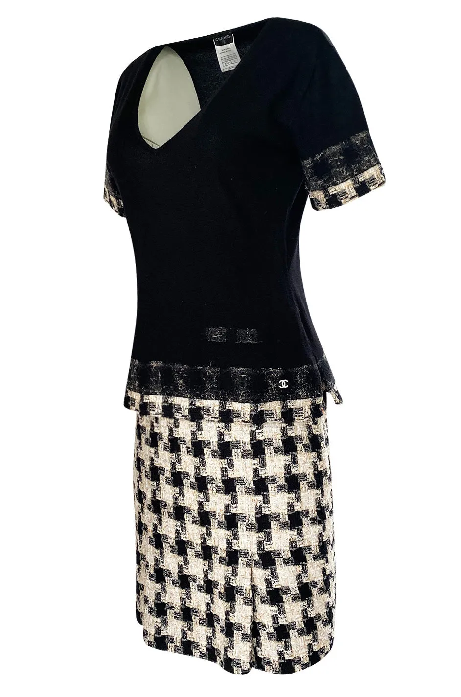 2005 Cruise Chanel Classic Boucle Skirt & Black Cashemere Top Set