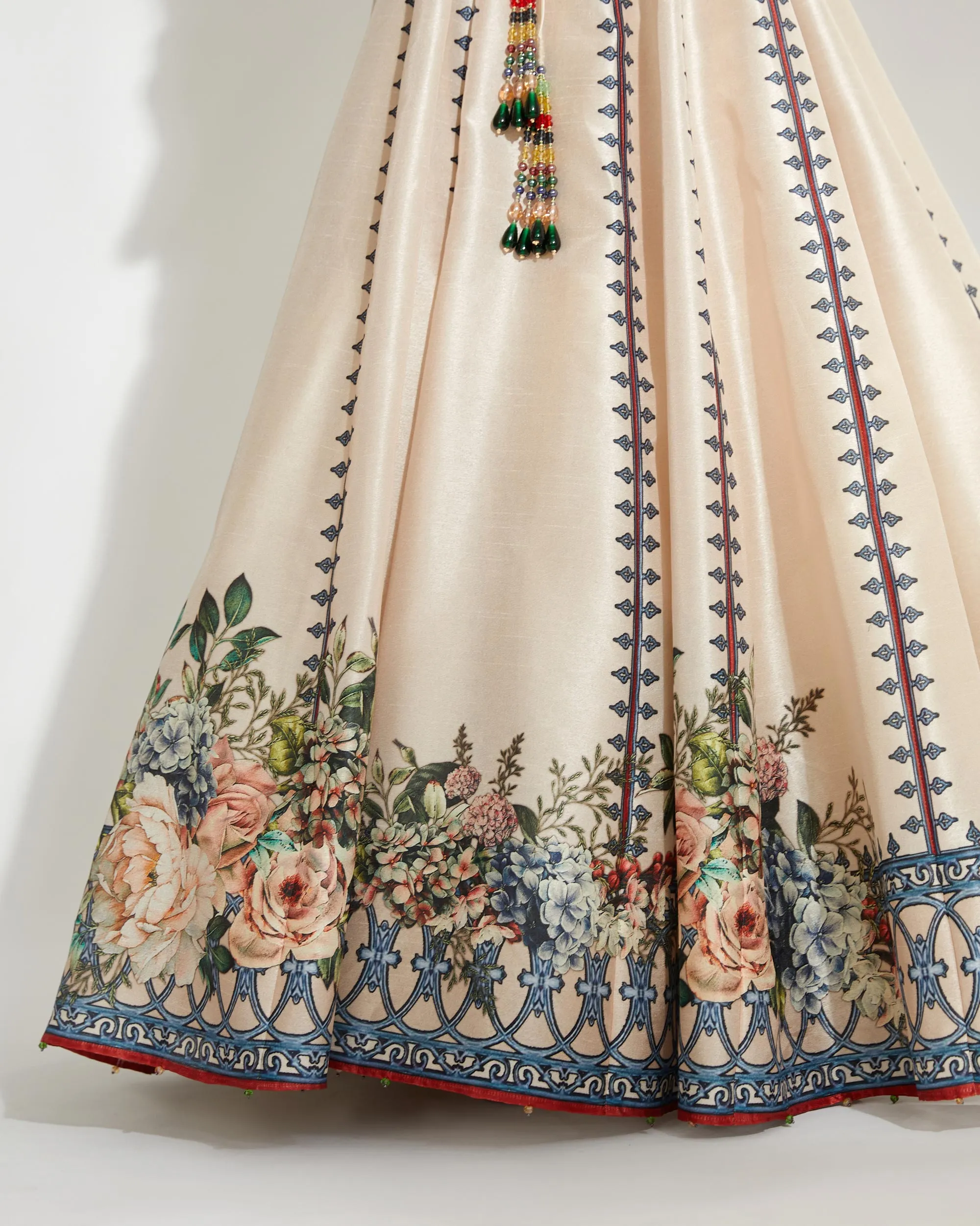 A Notting Hill Summer : Leela - Beige