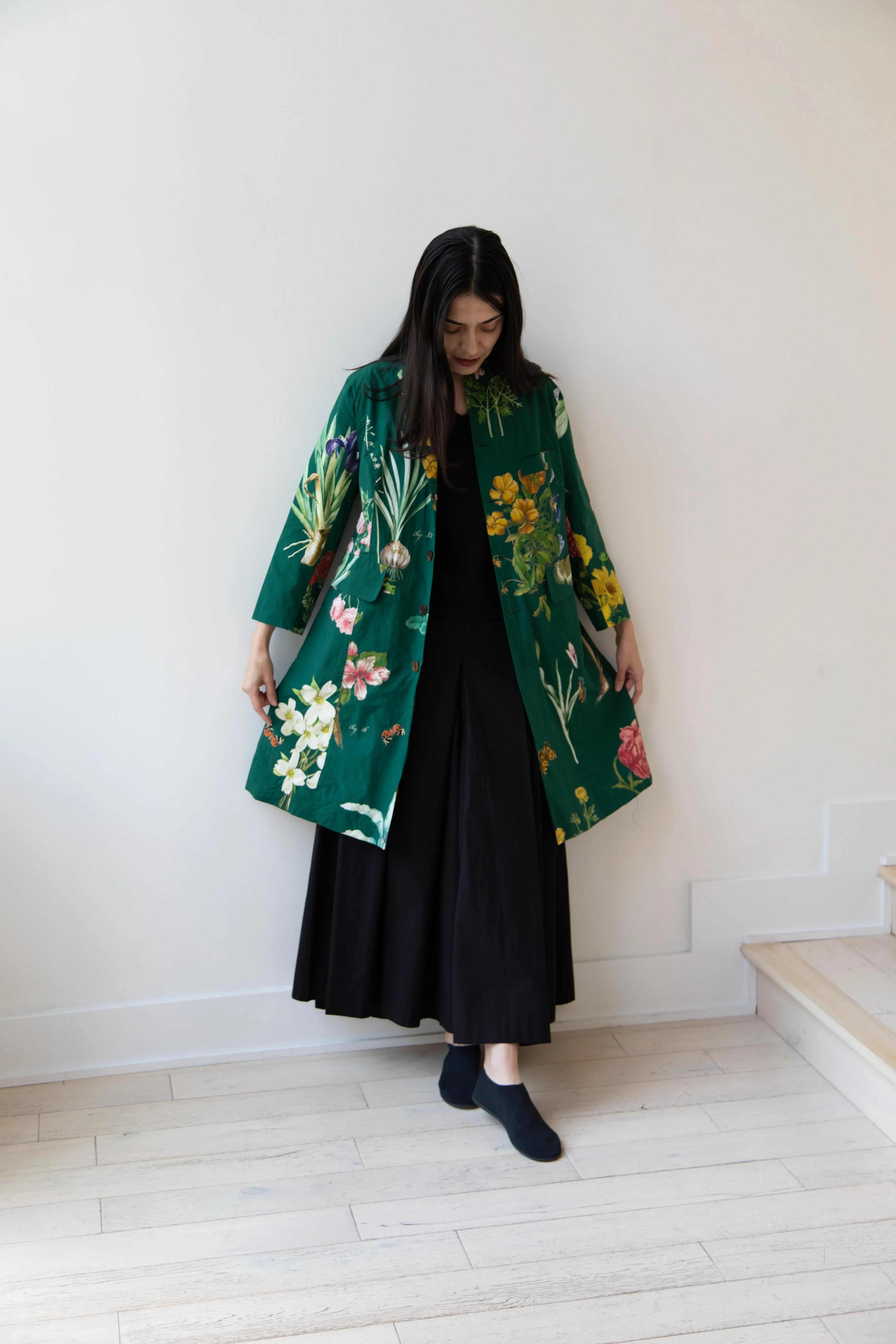 Aleksandr Manamïs | Coat in Jardin Vert