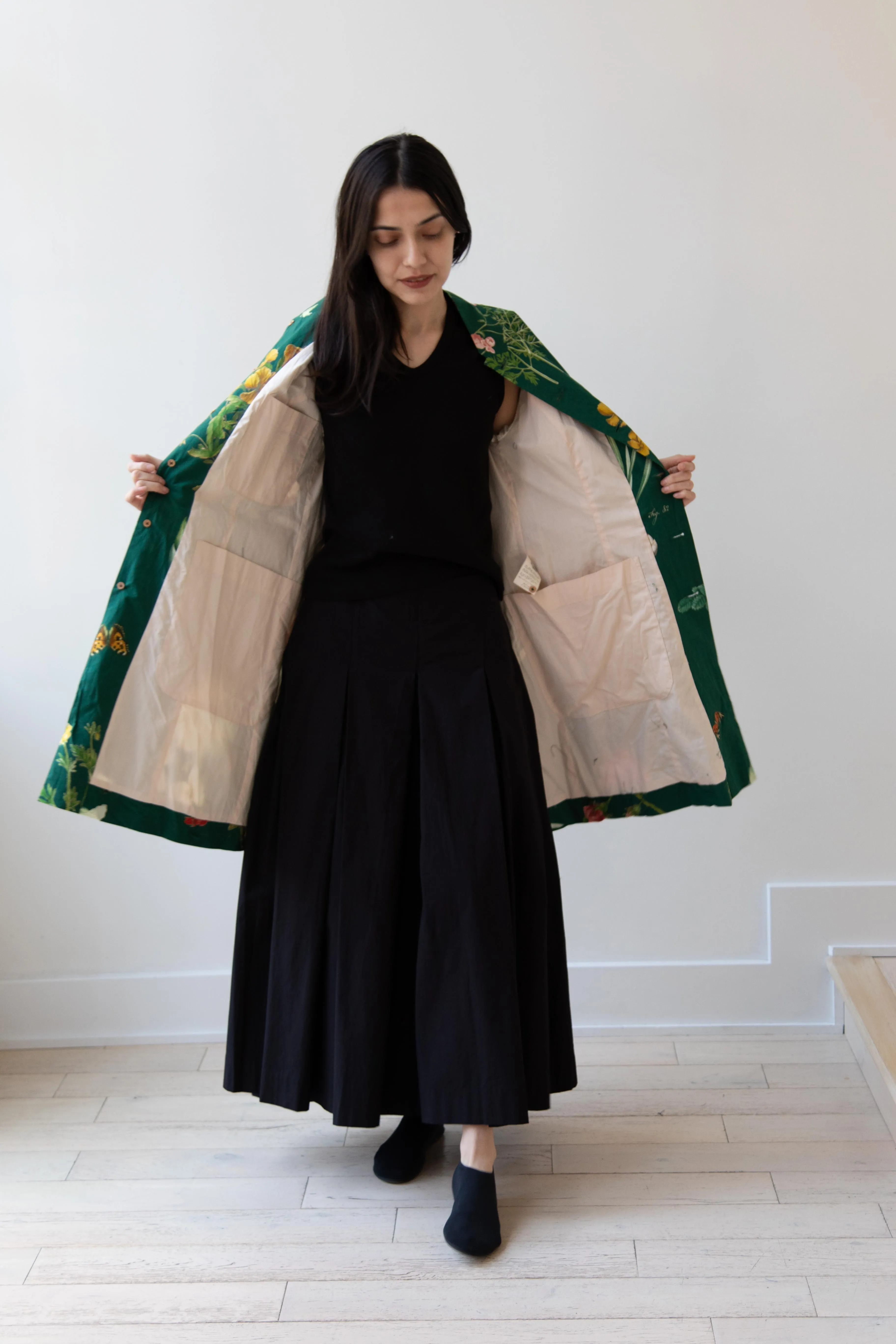 Aleksandr Manamïs | Coat in Jardin Vert