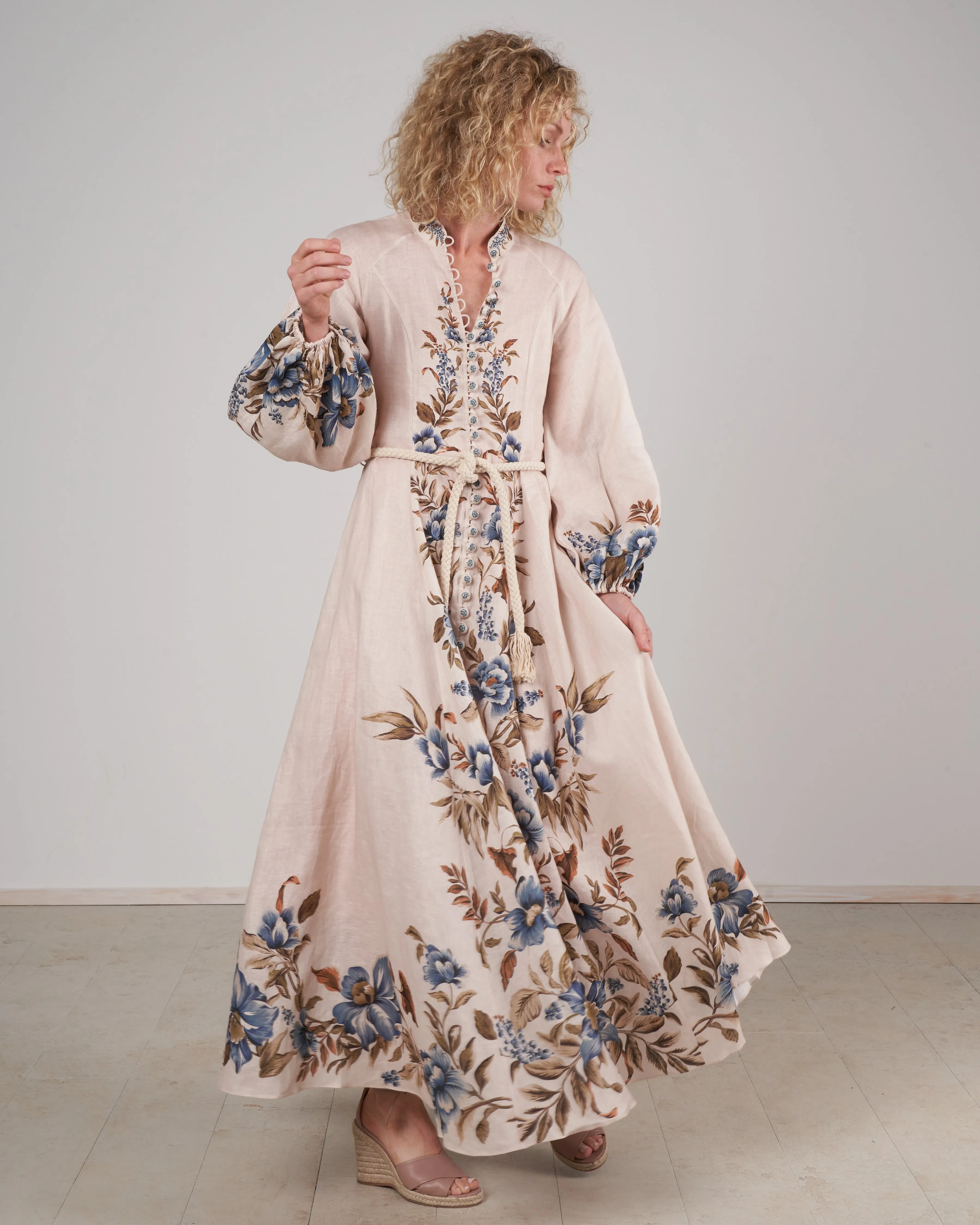 aliane billow long dress - khaki floral khf