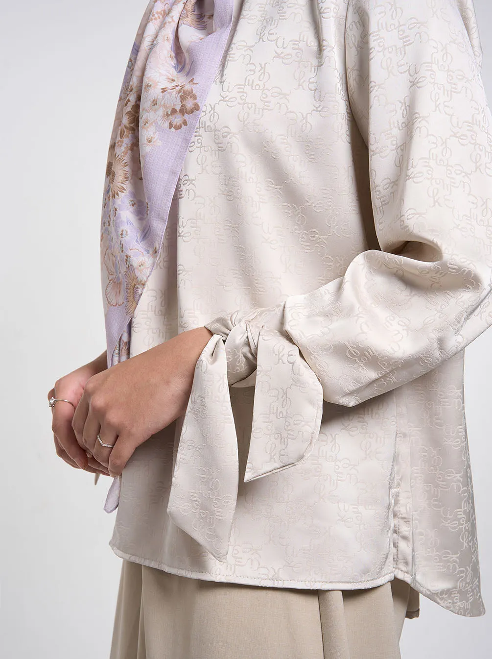 ARUNA GATHERED NECK TOP KHAKI