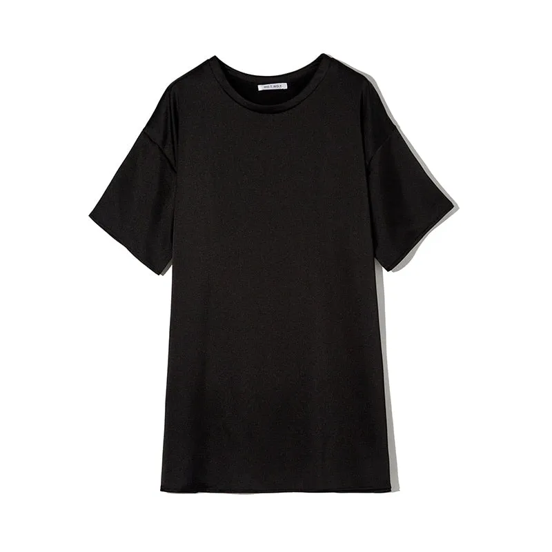 Basic wide top in black satin