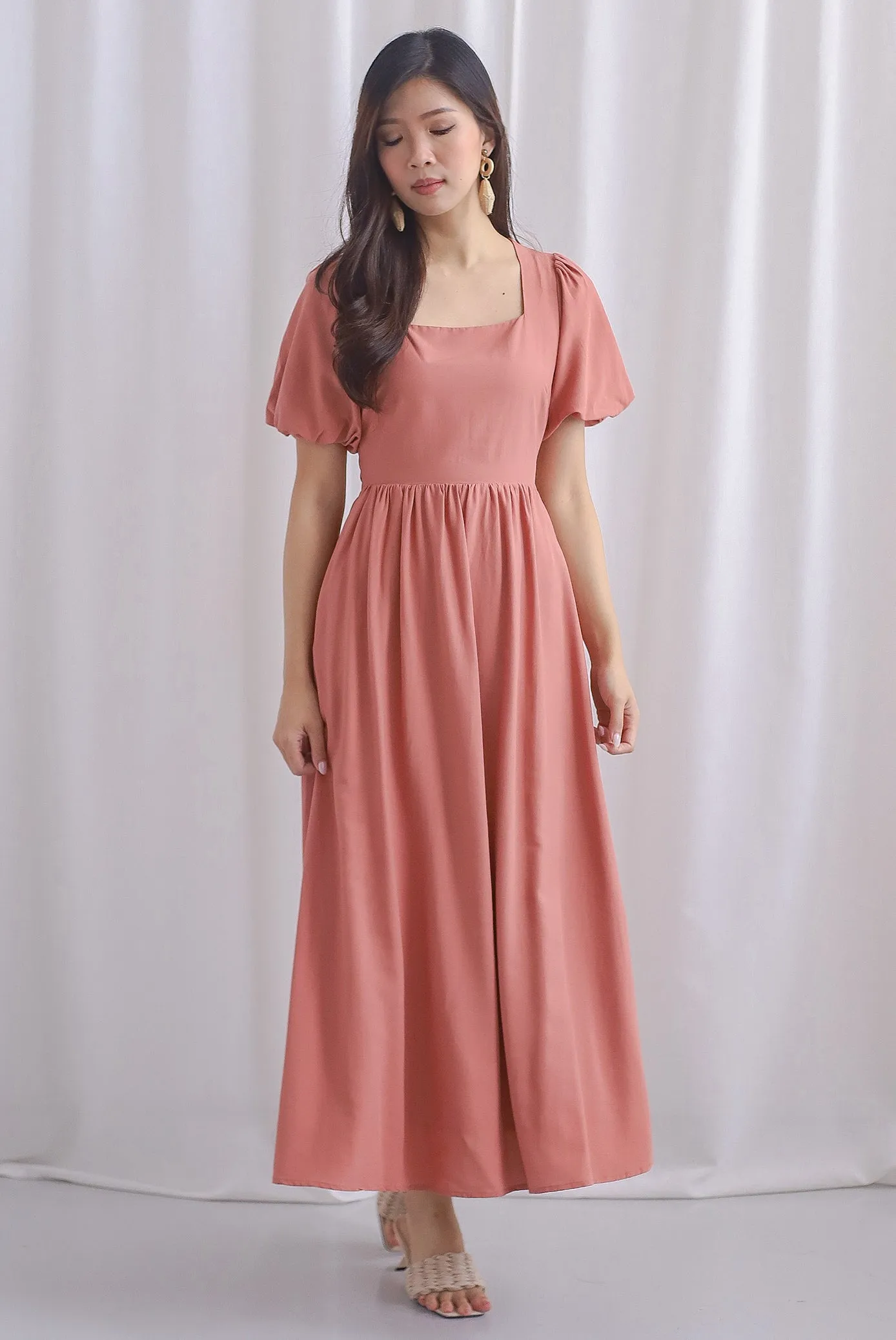 Bayleigh Puffy Sleeve Square Neckline Tie Back Dress In Rosewood