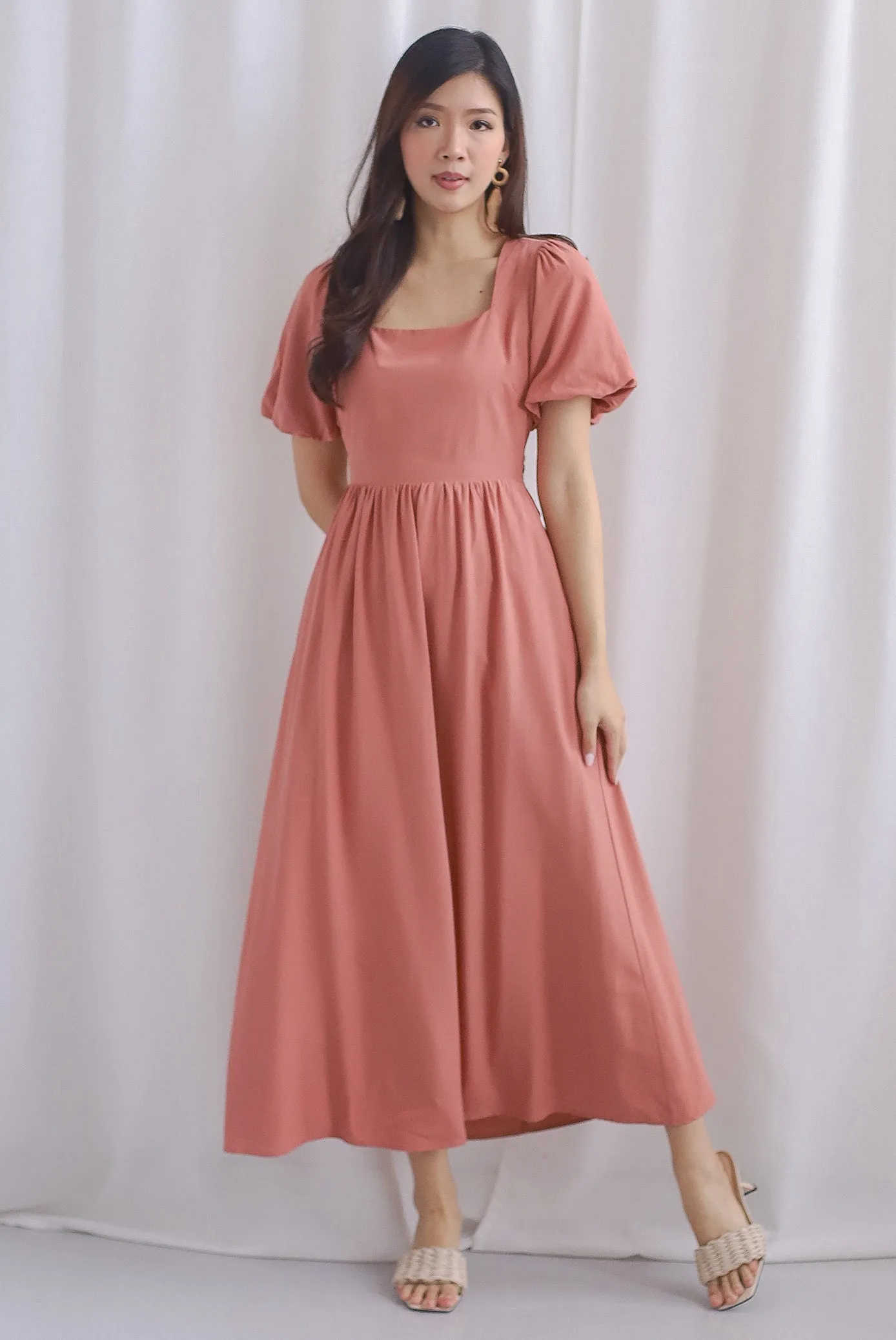 Bayleigh Puffy Sleeve Square Neckline Tie Back Dress In Rosewood