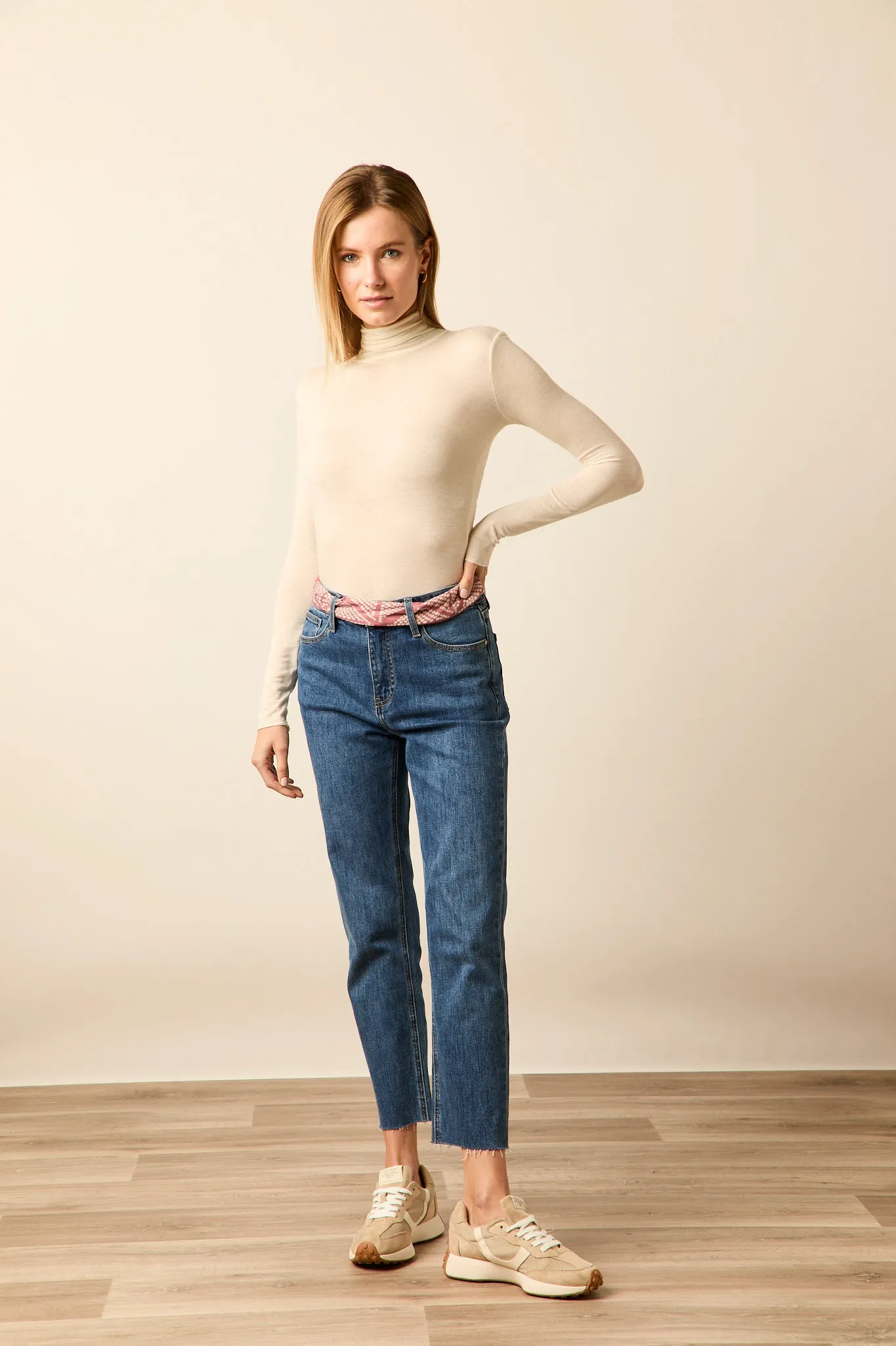 Camiseta segunda piel con cashmere crema
