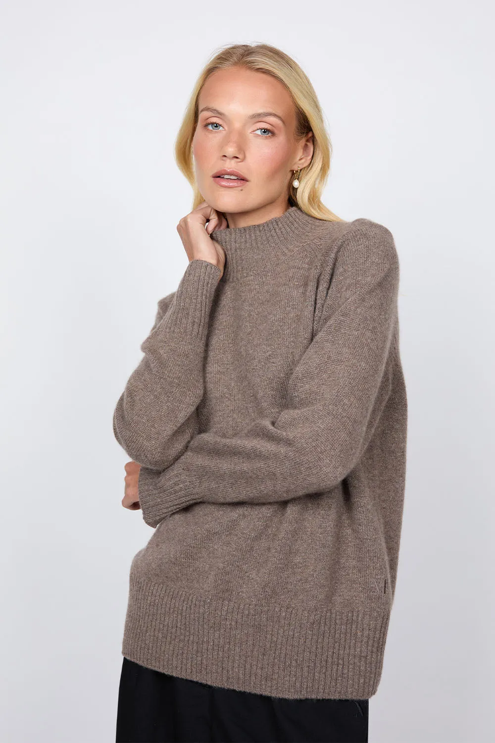 Cashmere Funnel Neck - Hazelnut