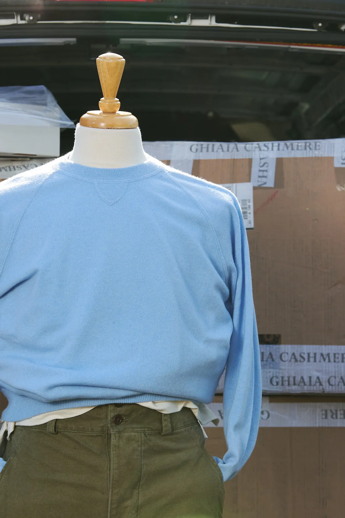 Cashmere Raglan Crewneck