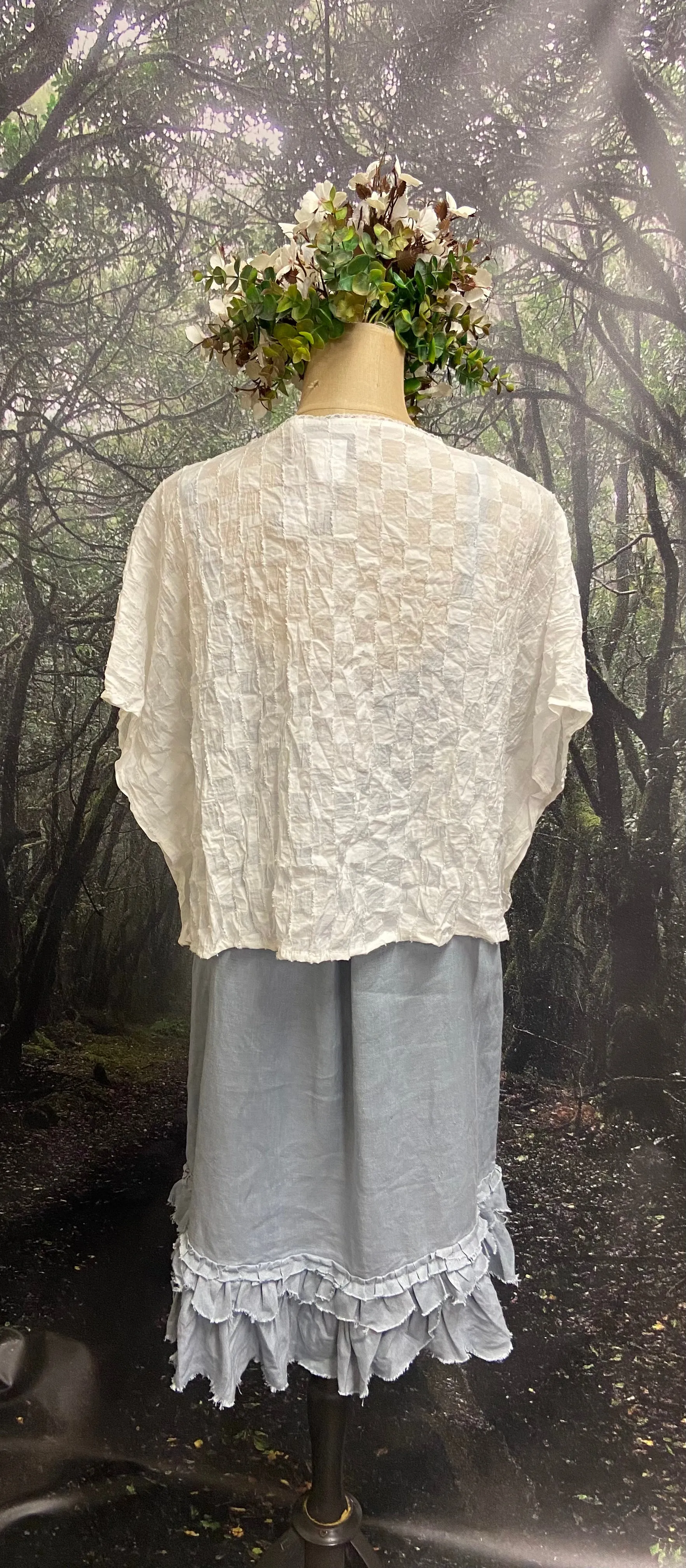 Crinkle off white shrug
