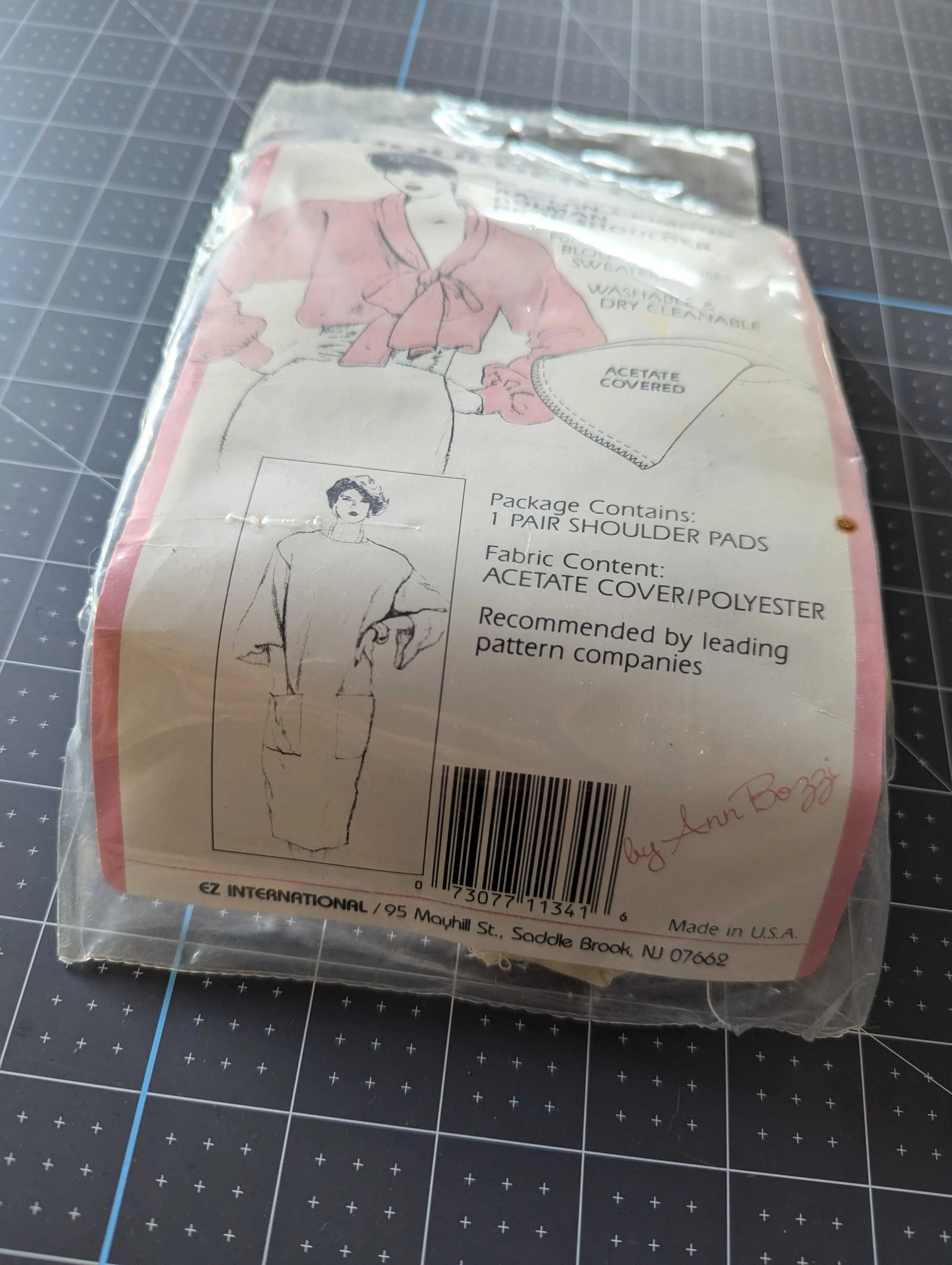 EZ Shoulder Pads - Beige - 1/2" Thick - 1980s