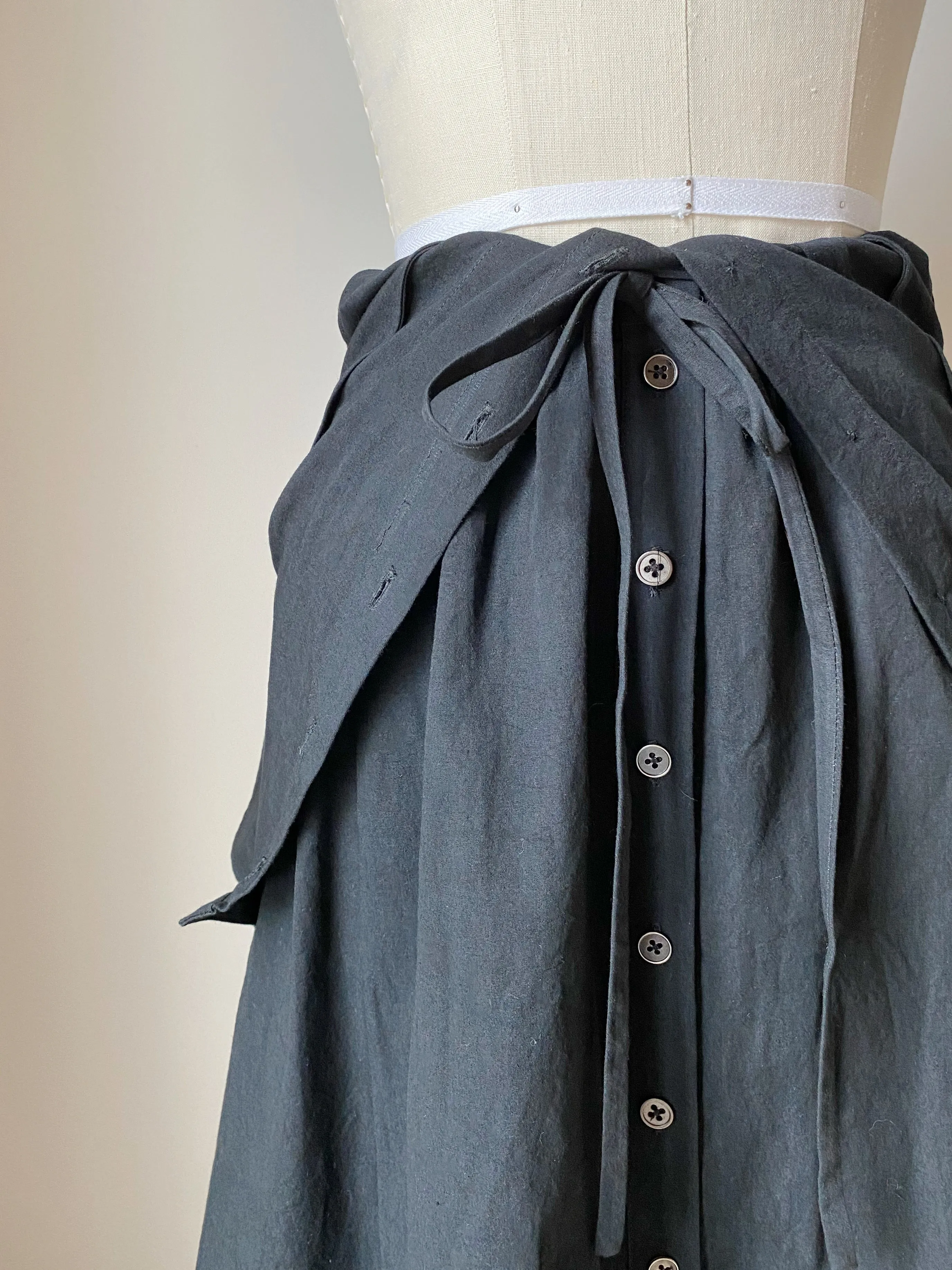 lillian worker dress with collapsible bodice into skirt