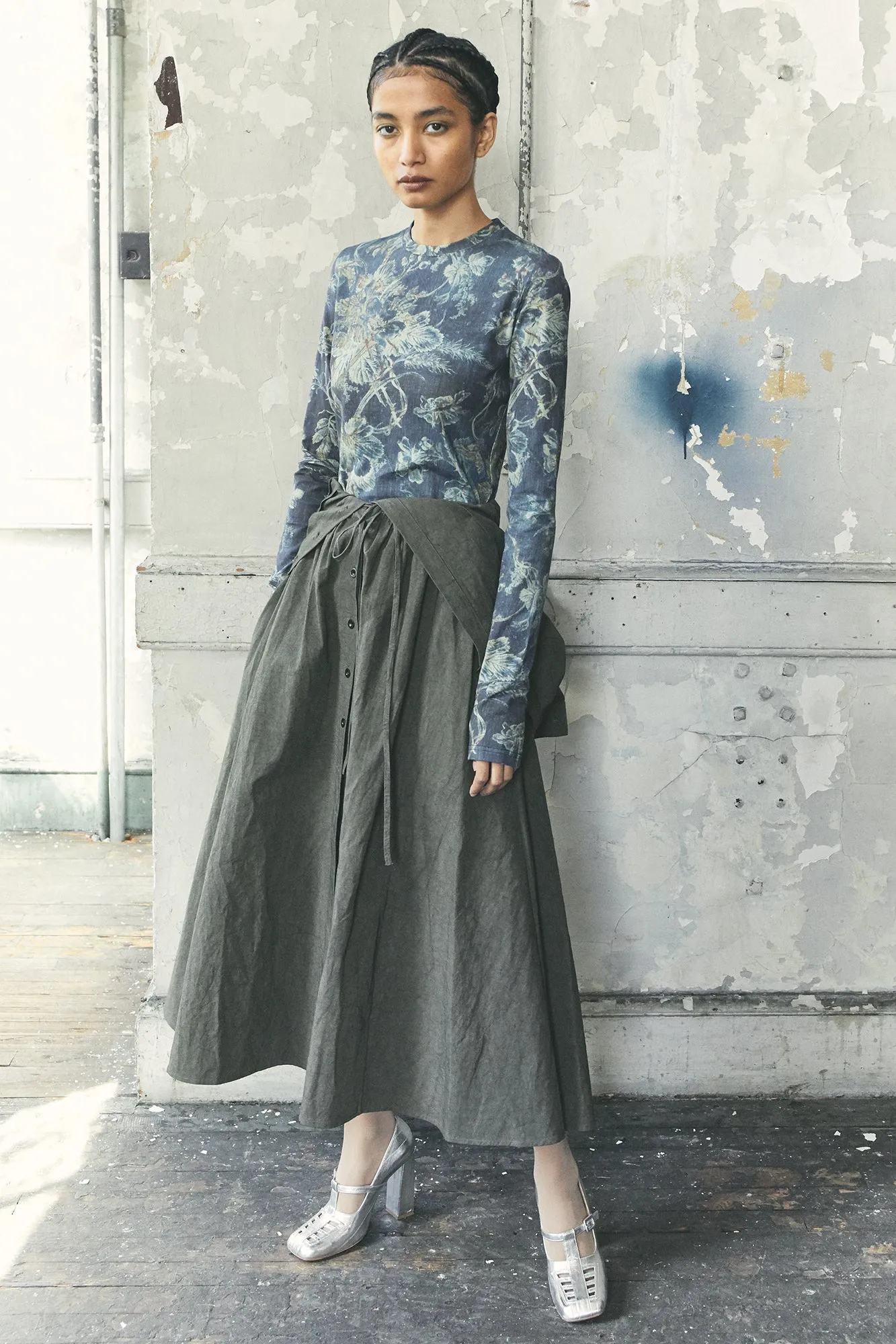 lillian worker dress with collapsible bodice into skirt