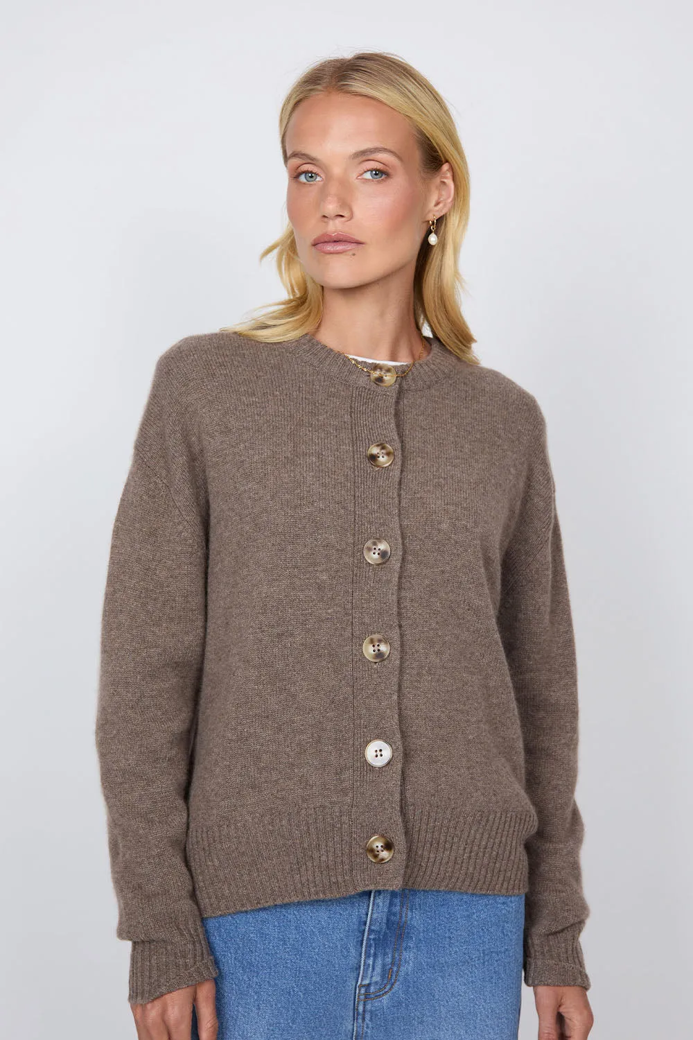 Luxe Cashmere Cardigan - Hazelnut