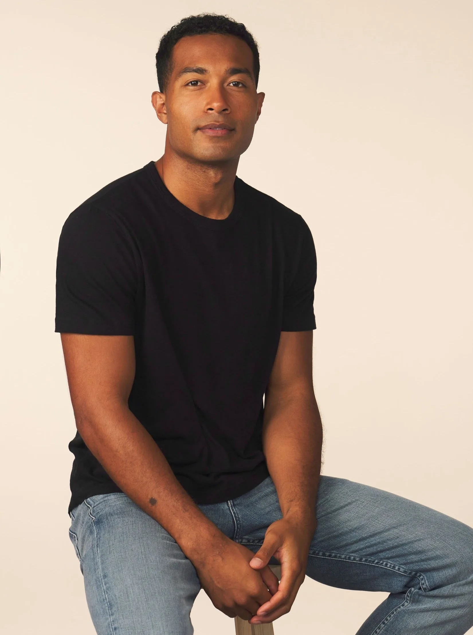 men’s cotton cashmere tee - black