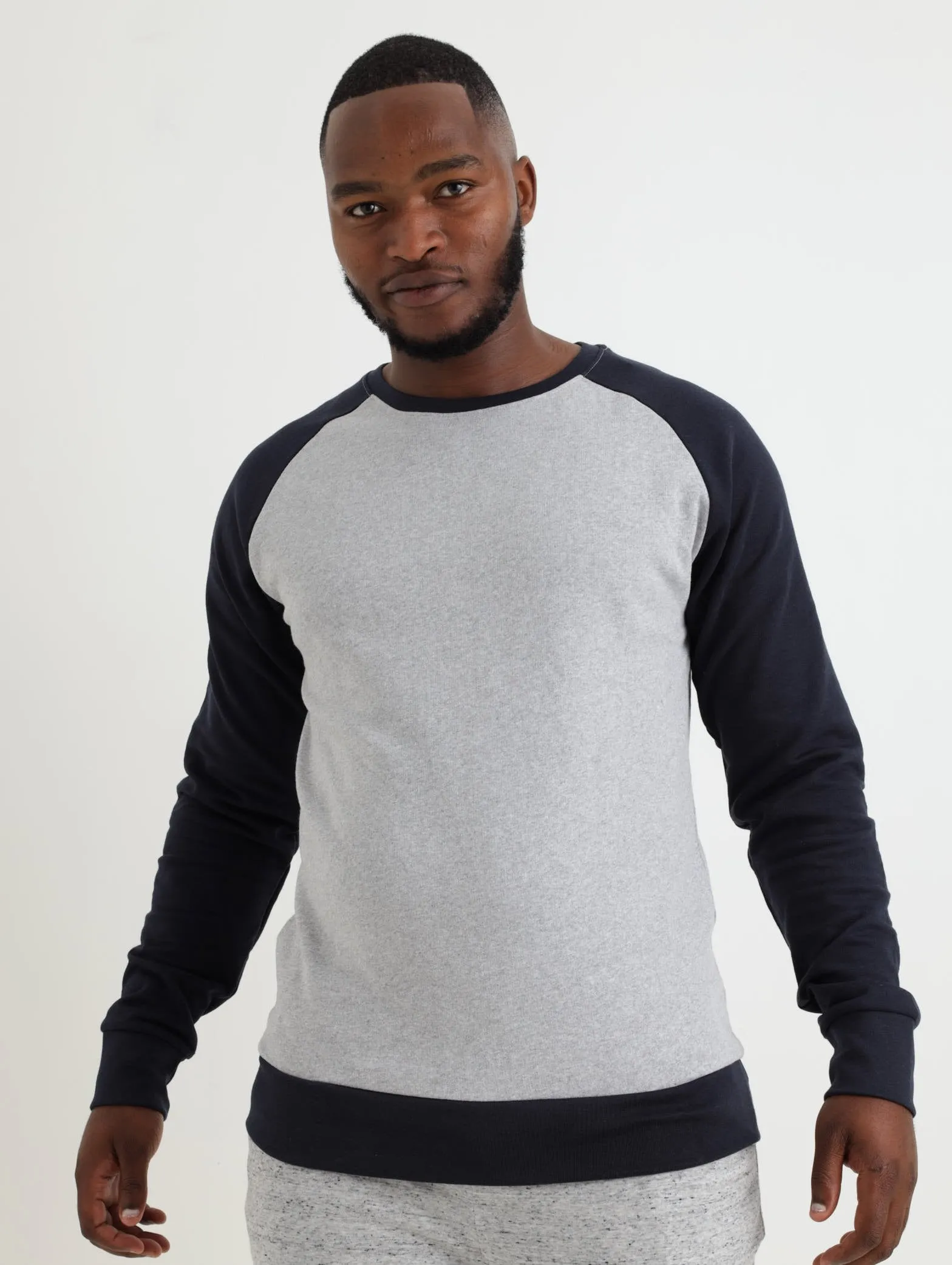 Men's Raglan Crew Fleece Top - Navy/Grey
