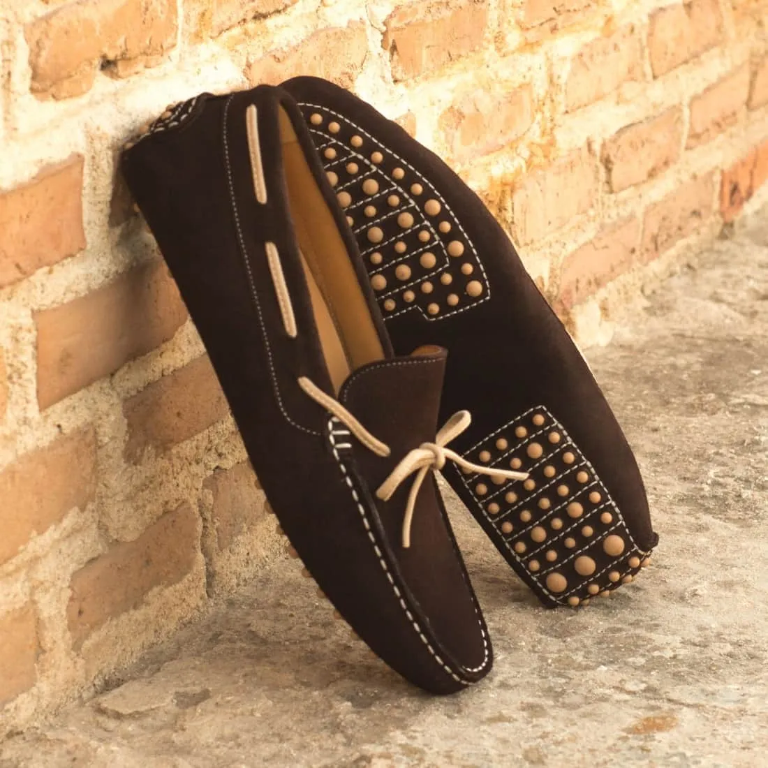 Mocassin Driver en daim marron foncé et beige