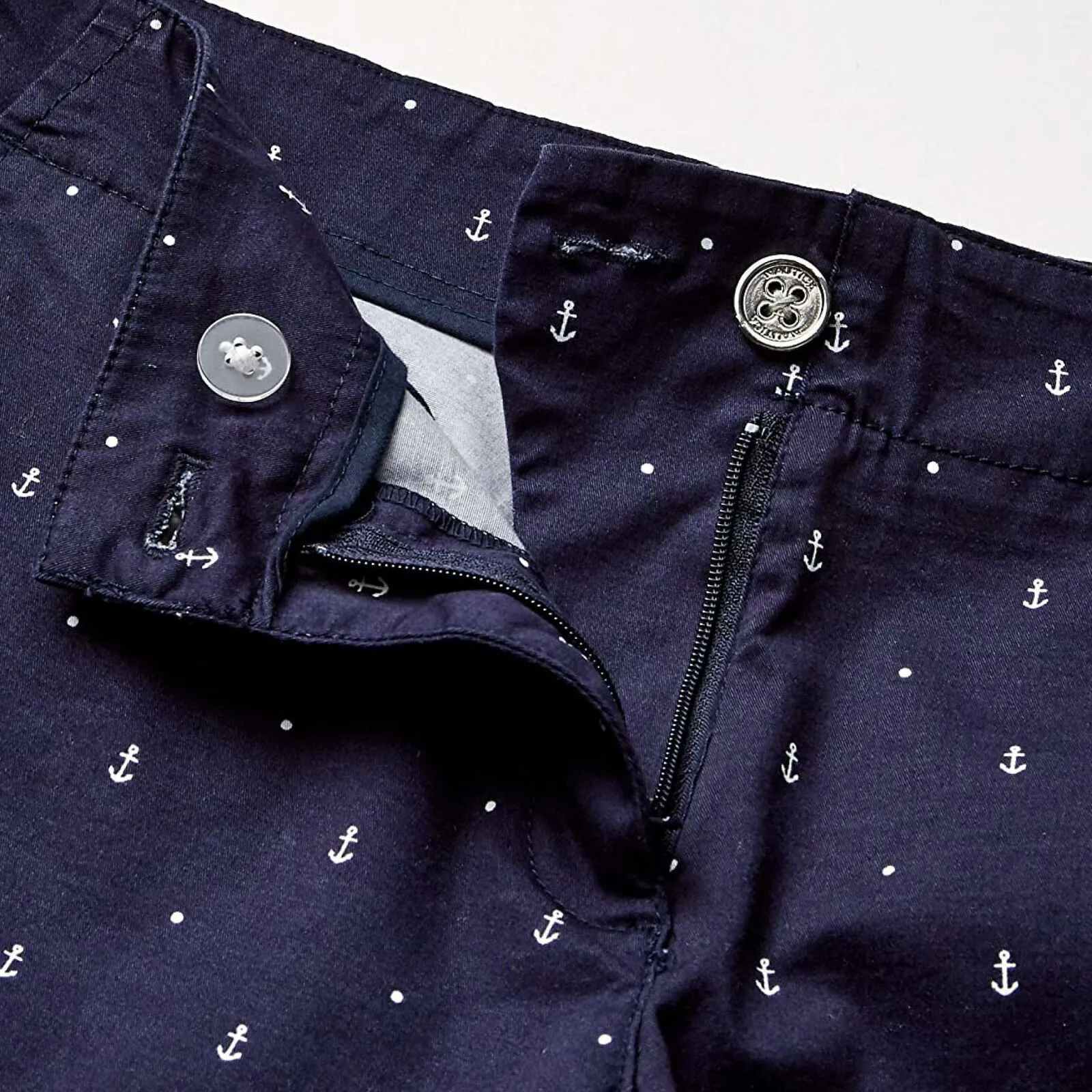 New Nautica Women's Cotton Stretch Twill Shorts. 1387358-NEW 10
