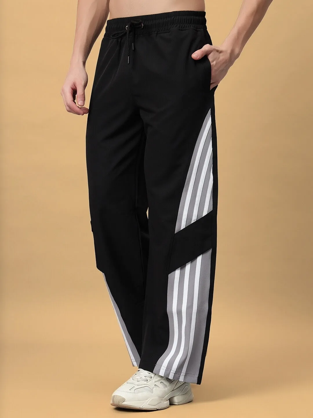 Nitro Relaxed Fit Cargo Pants (Black)