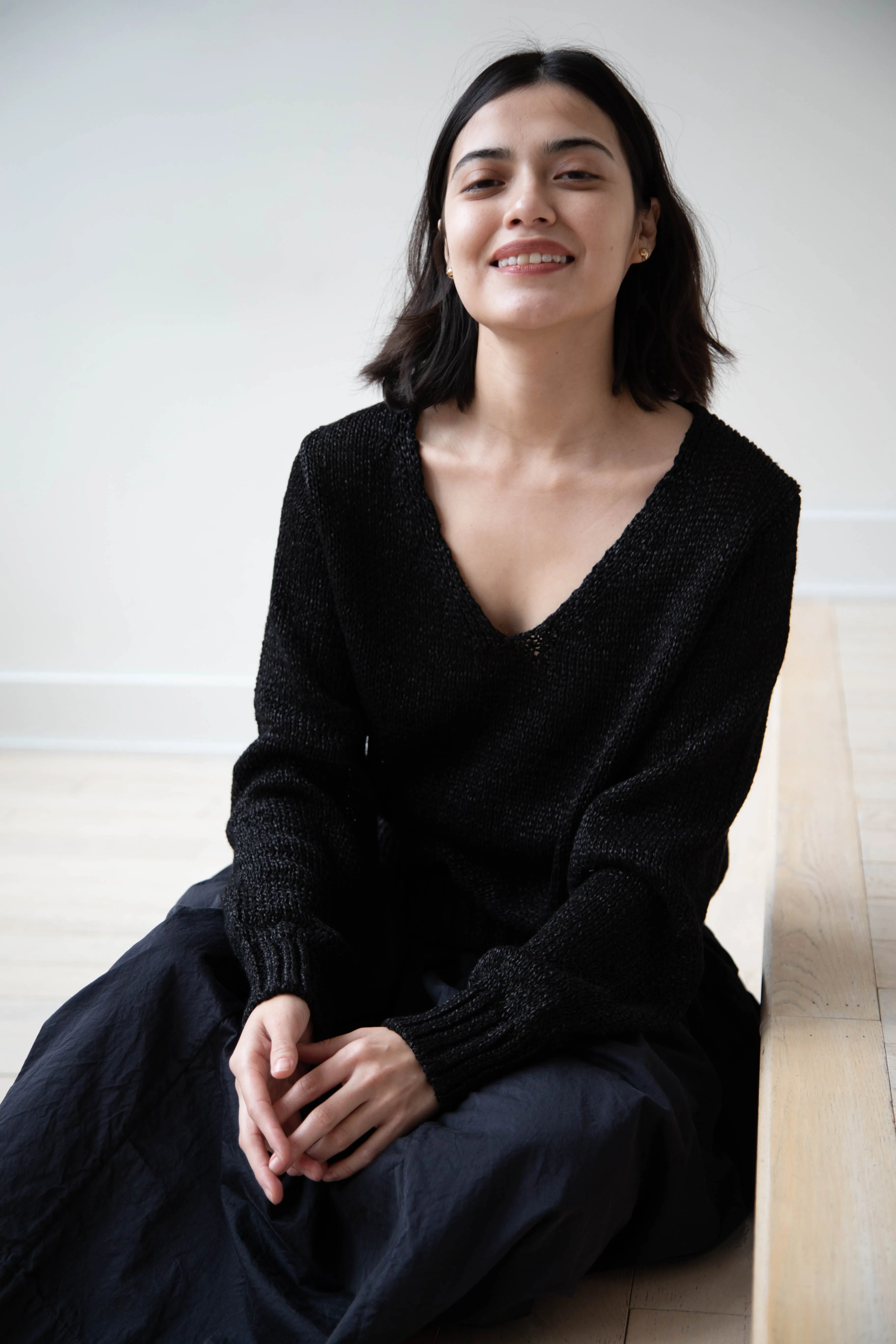 Nothing Written | Sia V-Neck Pullover in Black