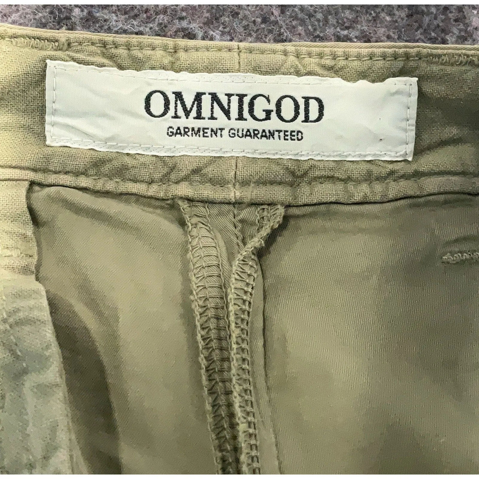 Omnigod Women’s Green Chino Pants – Size 2 (Actual 29 x 29)