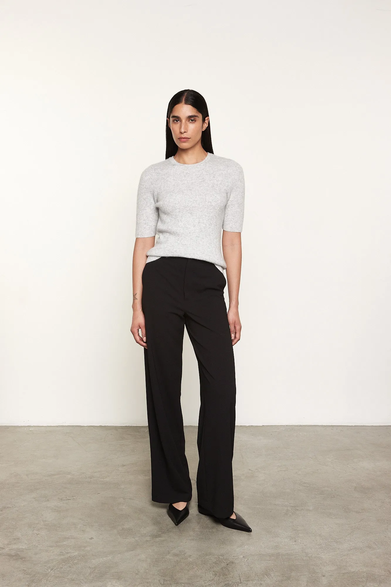 Powder Rib Knitted Half Sleeve Crew in Heather Grey