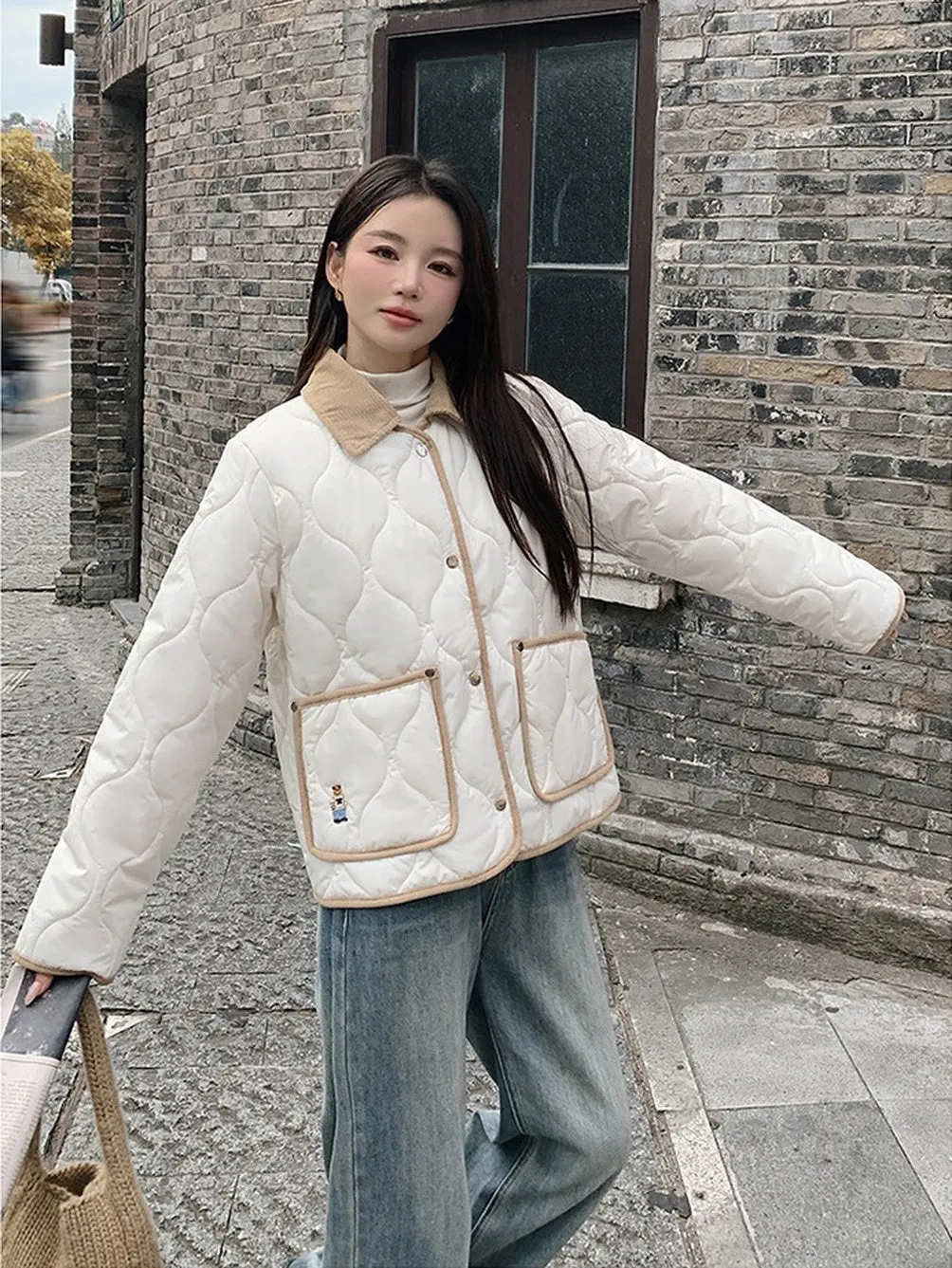 Quilted Windproof Puffer Jacket with Label Detailing and Water-resistant Feature