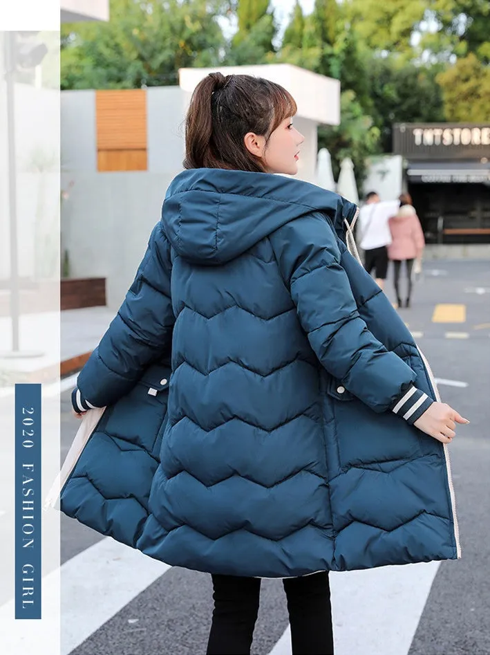 Relaxed-fit Water-resistant Women's Puffer Coat with Flap Pocket