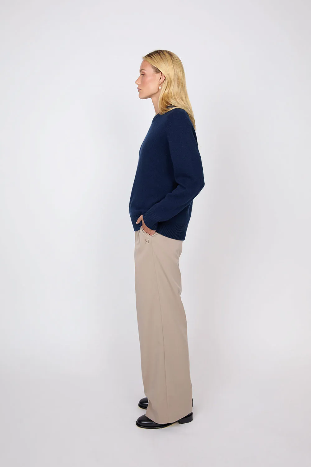 Saddle Cashmere Crew - Midnight