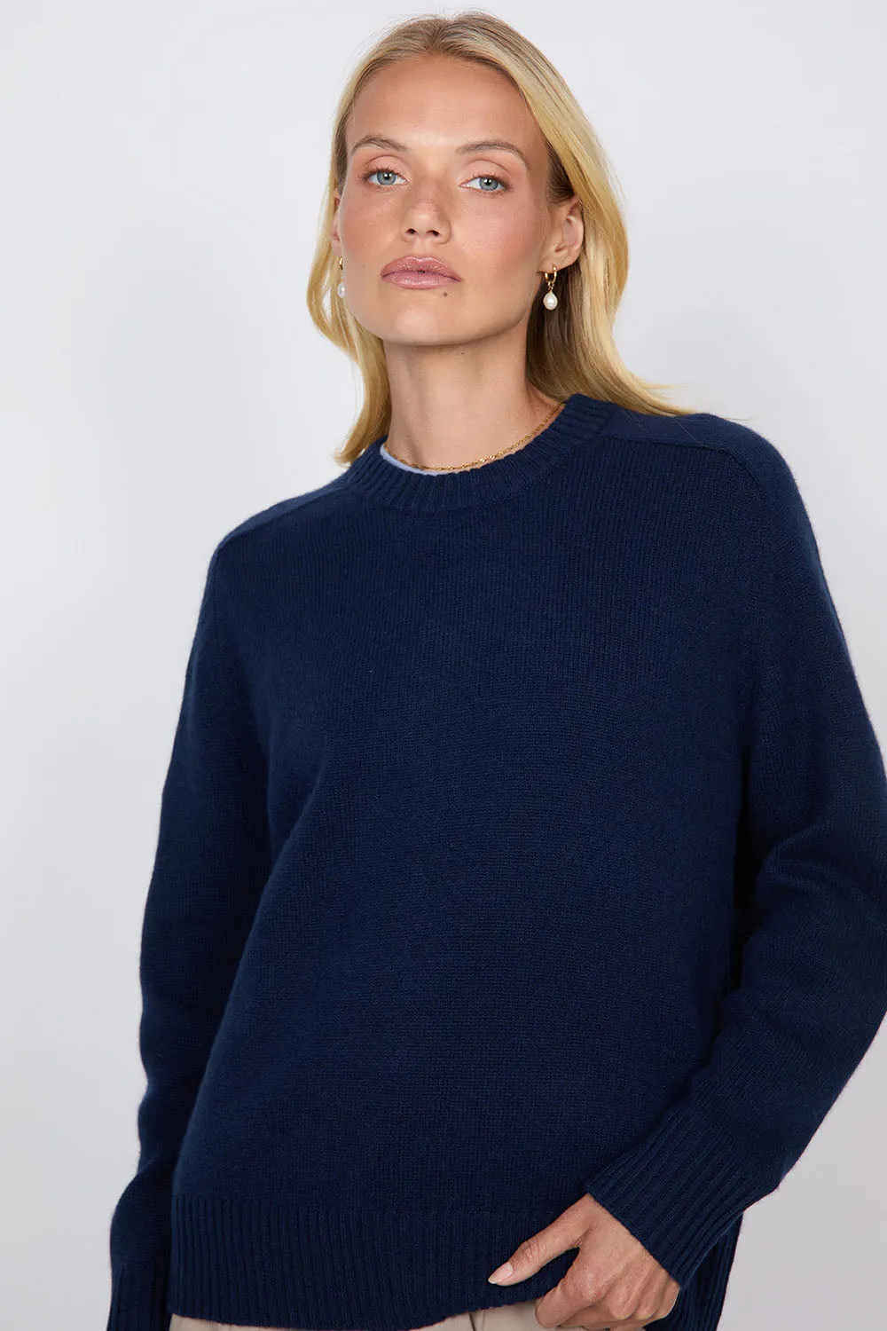 Saddle Cashmere Crew - Midnight