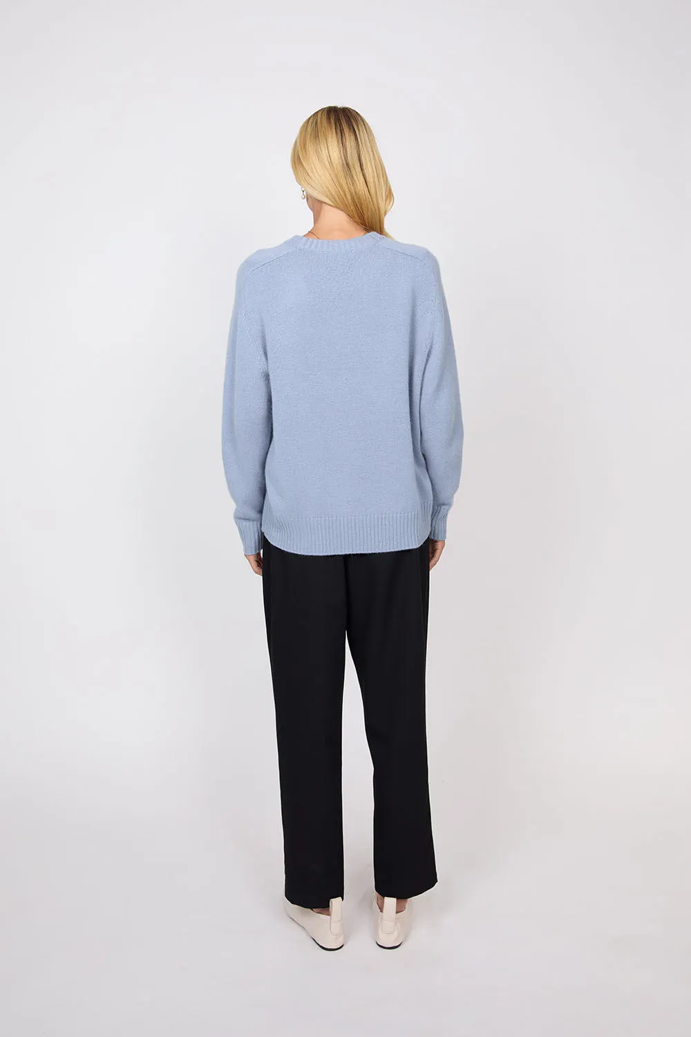 Saddle Cashmere Crew - Moonstone