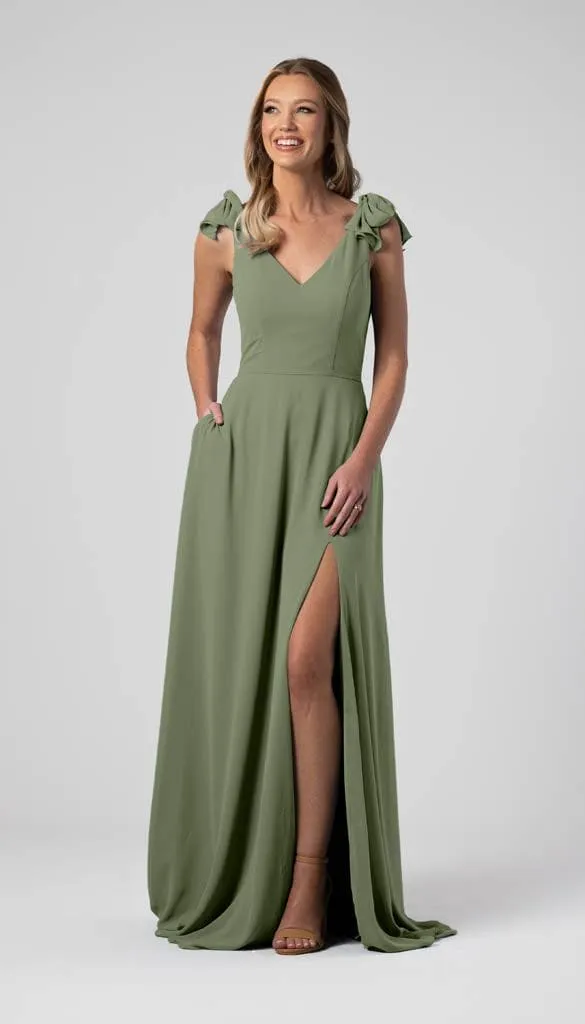 Sample Leah Size 32