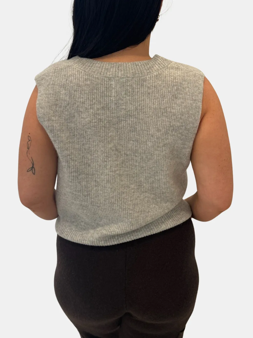 Sita Scoop Tank