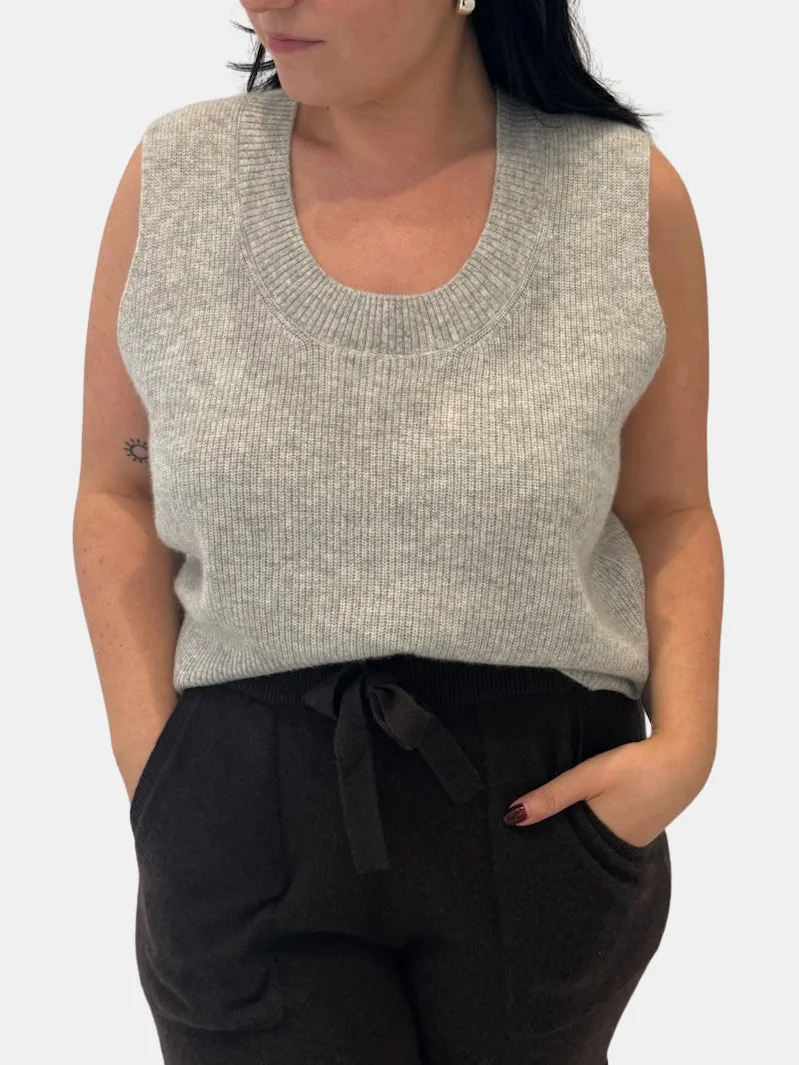 Sita Scoop Tank