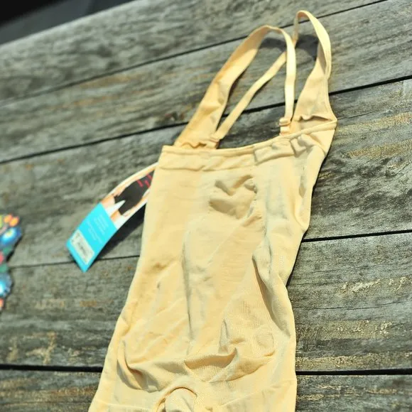 Spanx Assets Cream Full bodysuit Long shaper