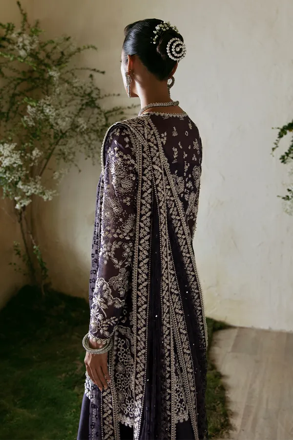 SUFFUSE | FREESHIA RTW '23 | RAVENA