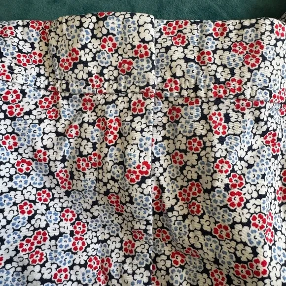 Talbots Womens Floral Perfect Chino shorts Stretch Cotton Spandex Casual​