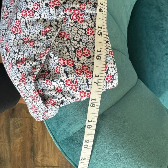 Talbots Womens Floral Perfect Chino shorts Stretch Cotton Spandex Casual​