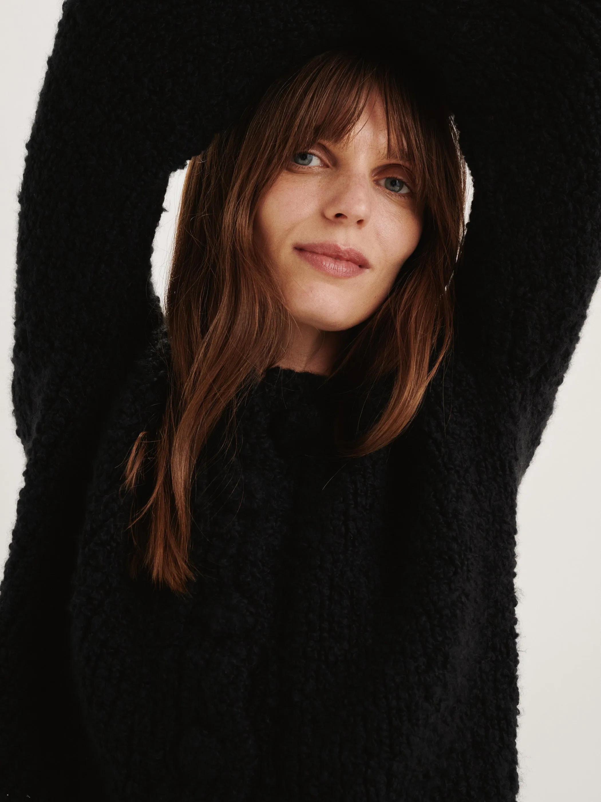 The Bleta Cardigan in Boucle Cashmere