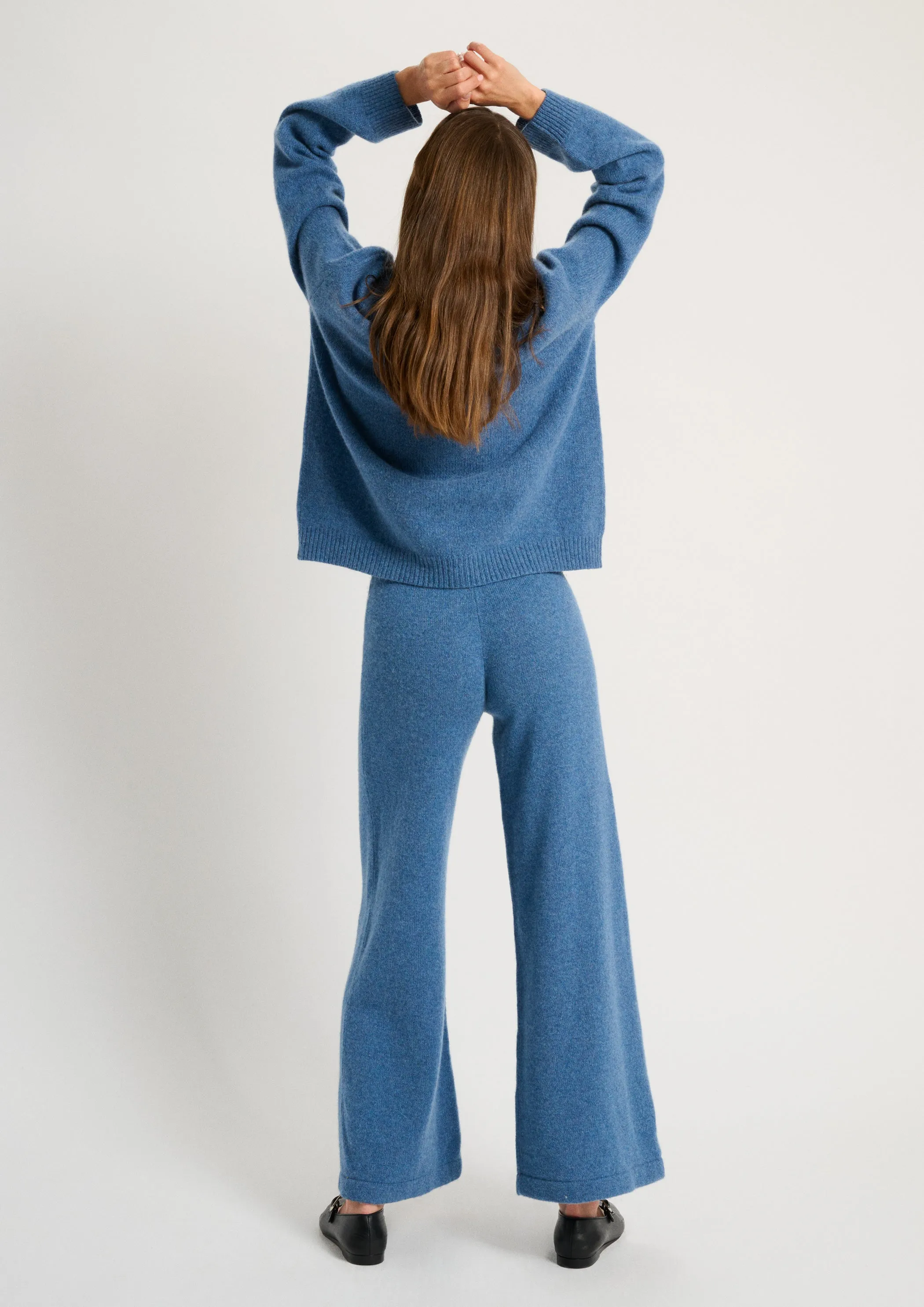 The Kismet Crewneck Sweater in Cashmere