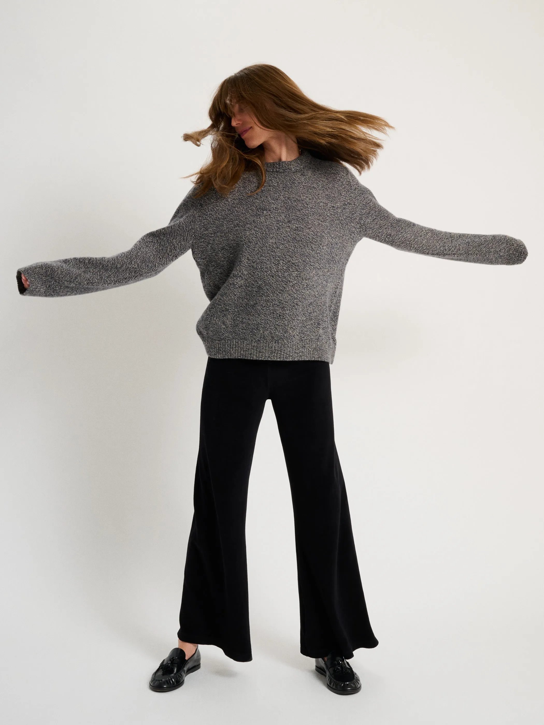 The Kismet Crewneck Sweater in Cashmere