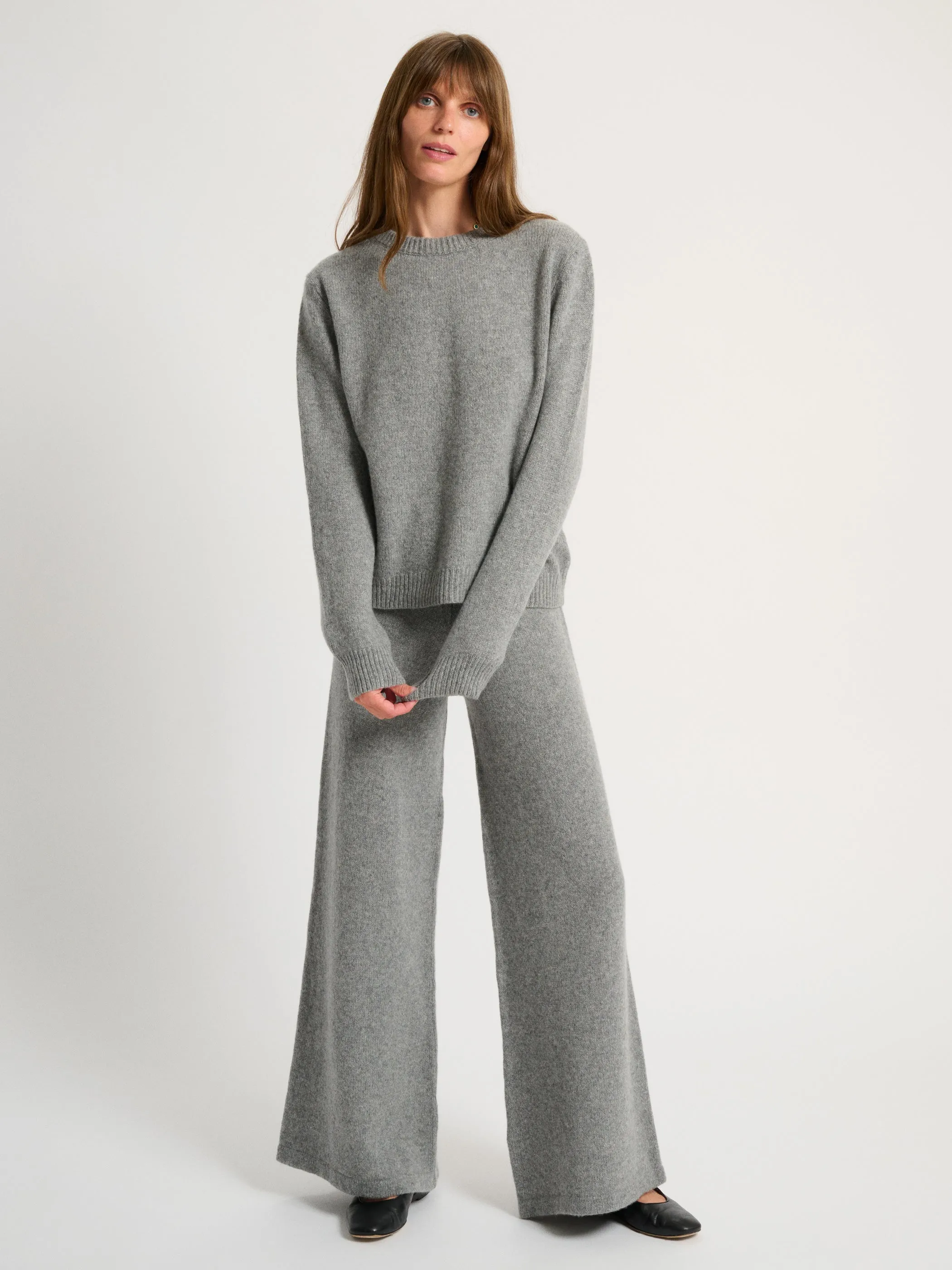 The Kismet Crewneck Sweater in Cashmere