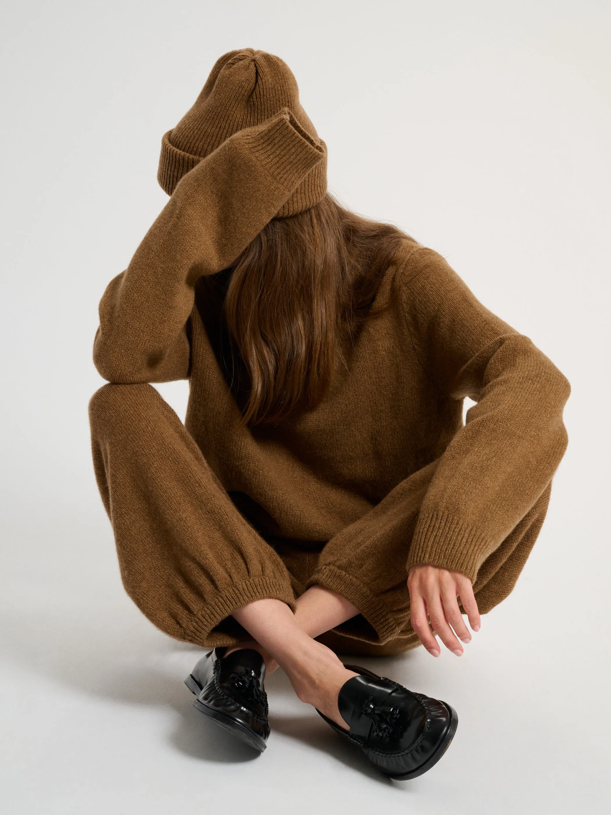 The Kismet Crewneck Sweater in Cashmere