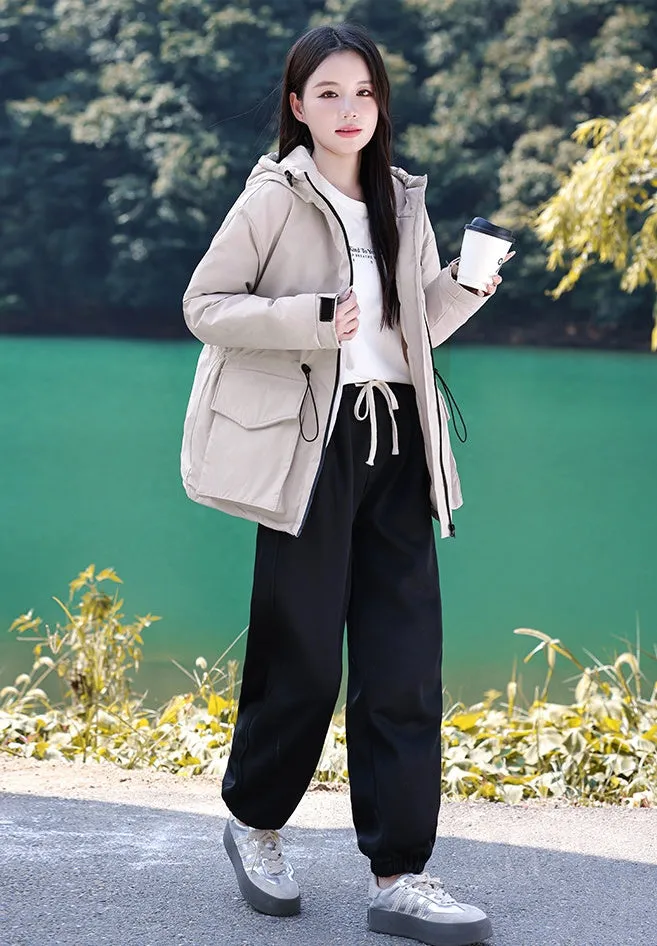 Thickened Water-resistant Puffer Jacket for Women with Cargo Style