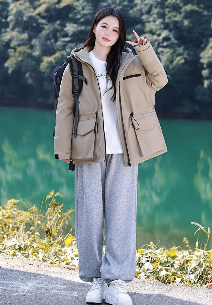Thickened Water-resistant Puffer Jacket for Women with Cargo Style