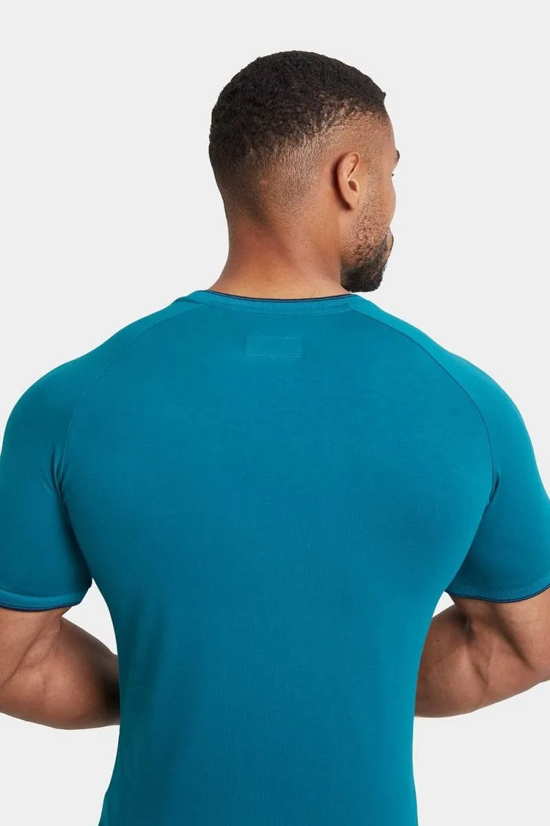 Tipped T-shirt in Peacock