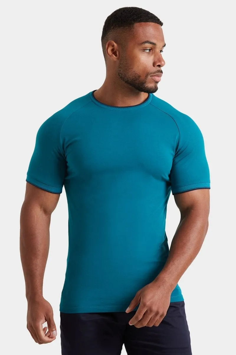 Tipped T-shirt in Peacock
