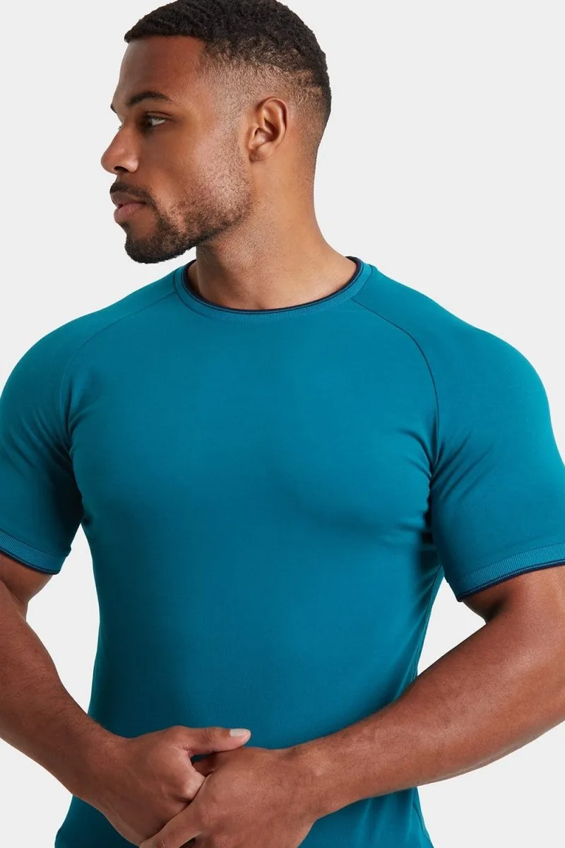 Tipped T-shirt in Peacock