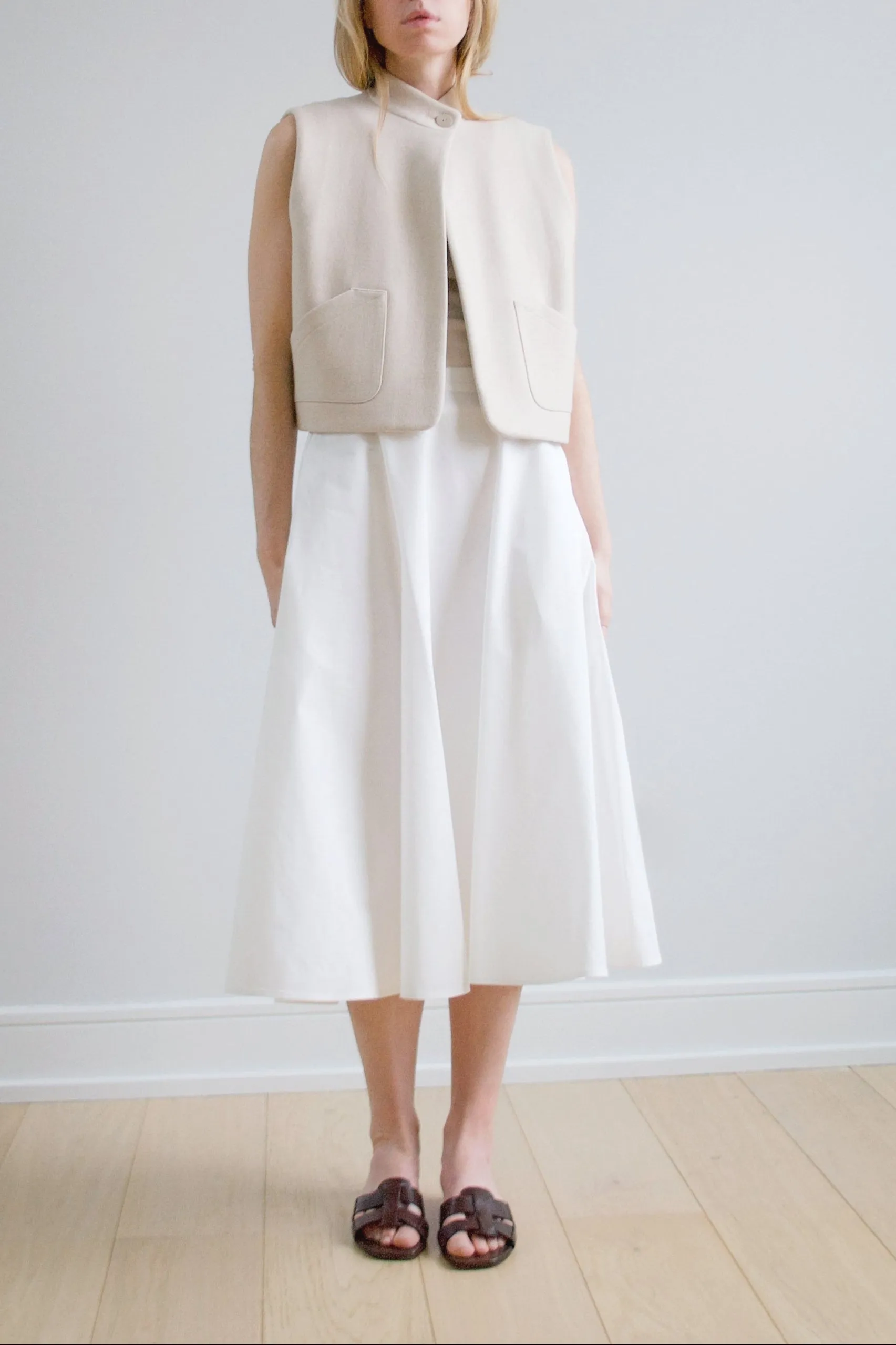 V01 Amalie Cashmere & Virgin Wool Vest, Sand