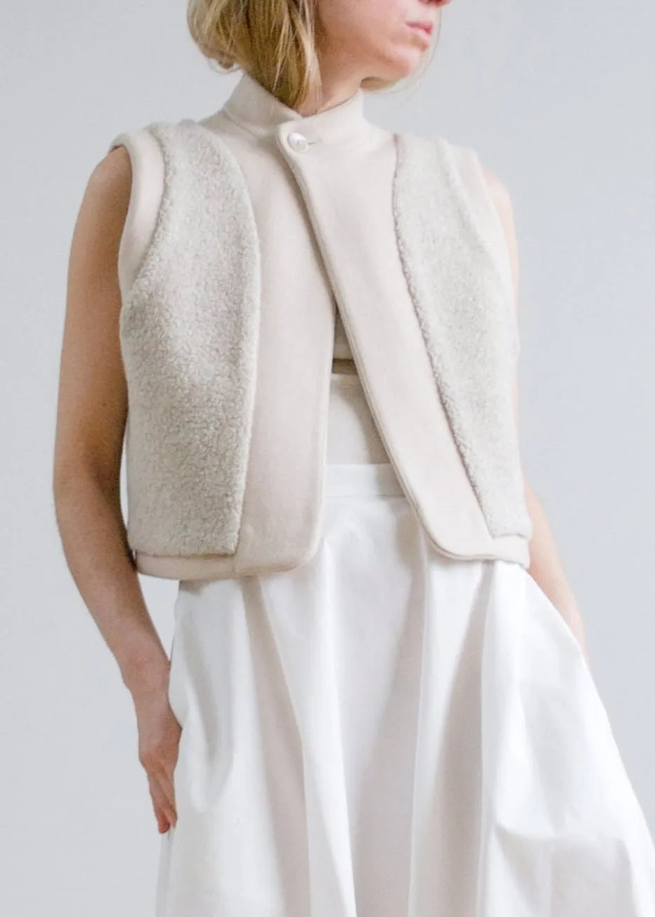 V01 Amalie Cashmere & Virgin Wool Vest, Sand
